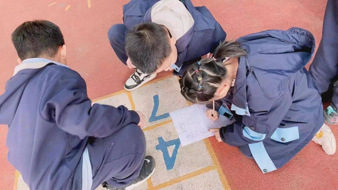 全景课堂学生版苹果:让孩子经历完整的学习过程——宝睿未来小学二年级数学探究学习活动-第10张图片-太平洋在线下载