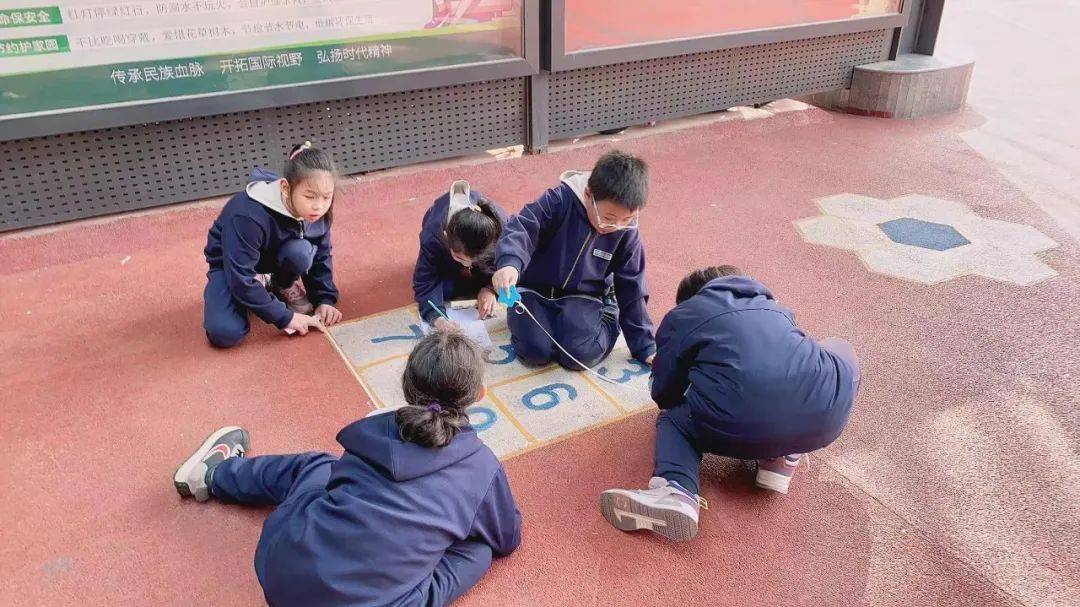全景课堂学生版苹果:让孩子经历完整的学习过程——宝睿未来小学二年级数学探究学习活动-第13张图片-太平洋在线下载