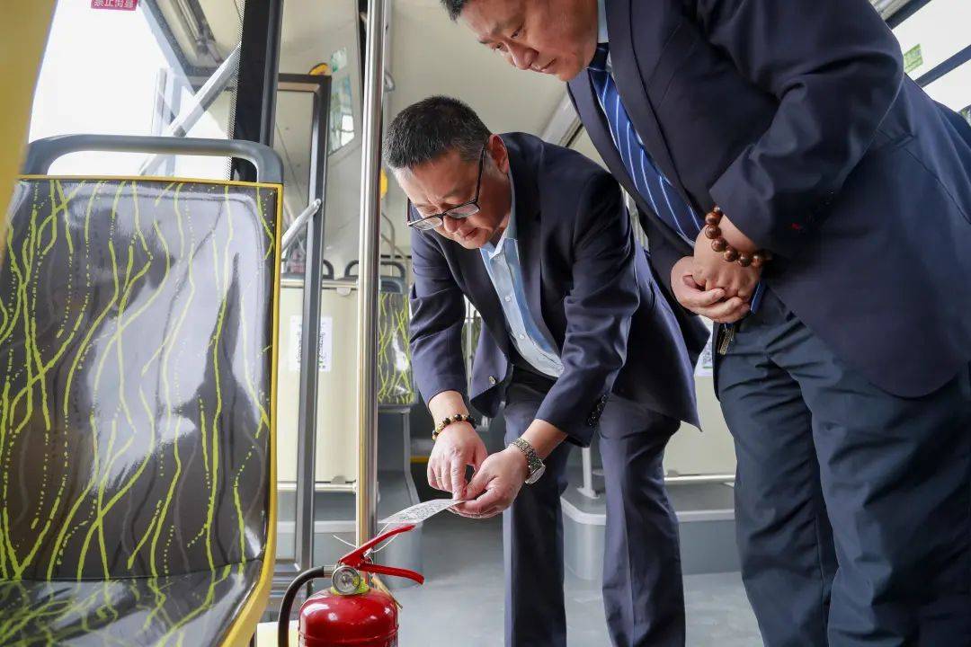 作为一名老“进博人”，他开着车，把19条线路一条条跑过来……-第10张图片-太平洋在线下载