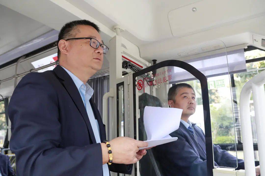 作为一名老“进博人”，他开着车，把19条线路一条条跑过来……-第11张图片-太平洋在线下载