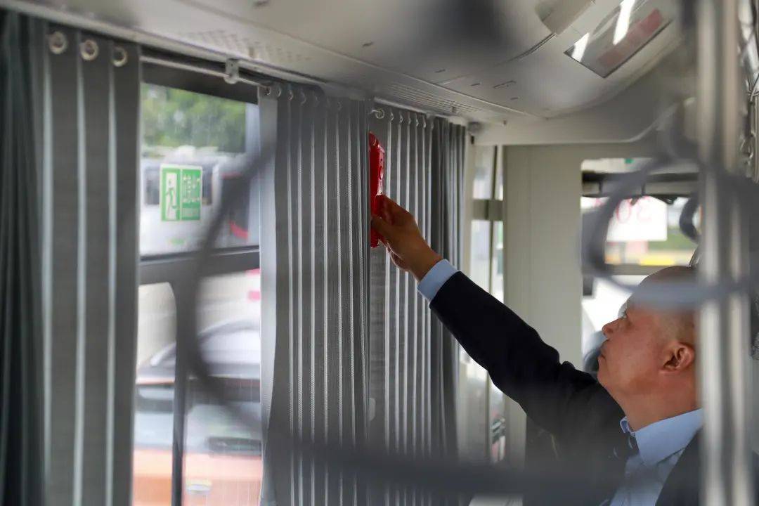 作为一名老“进博人”，他开着车，把19条线路一条条跑过来……-第13张图片-太平洋在线下载