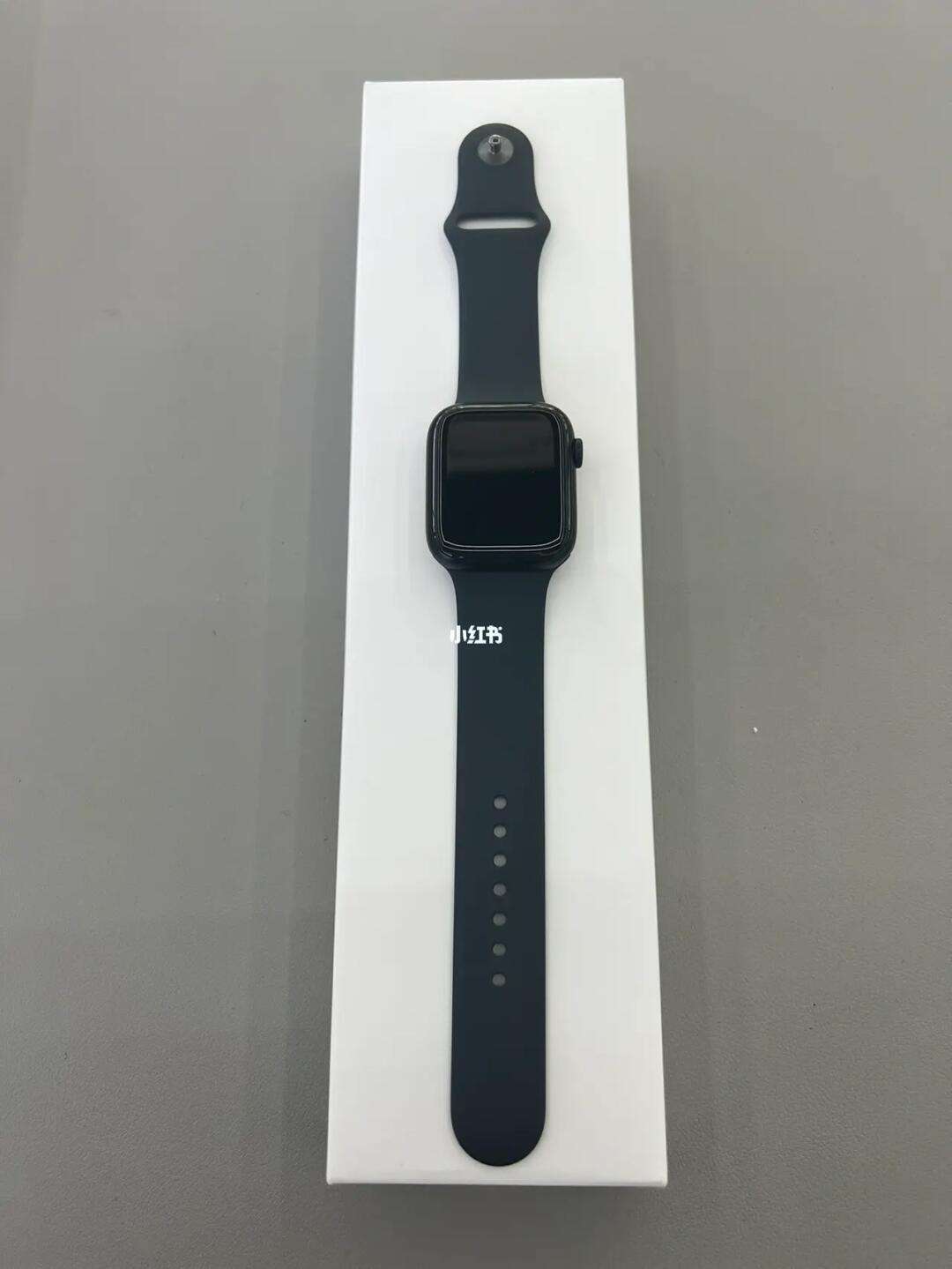 学生戴苹果蜂窝版applewatchse蜂窝版-第2张图片-太平洋在线下载
